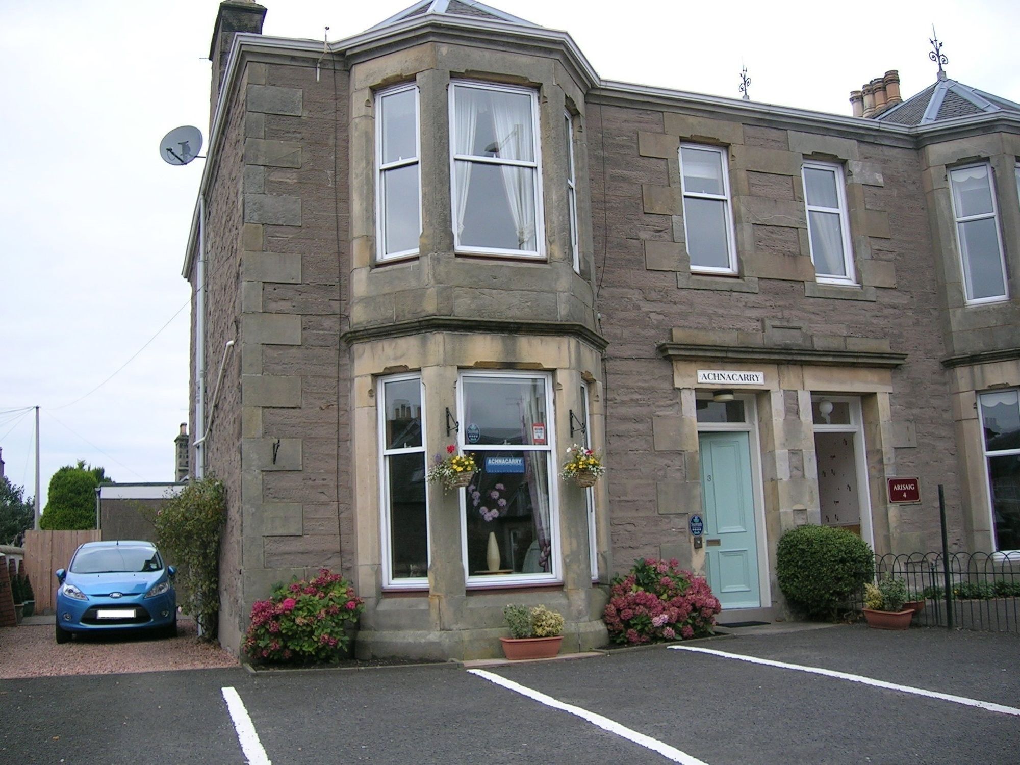 Achnacarry Guest House Perth Exterior foto